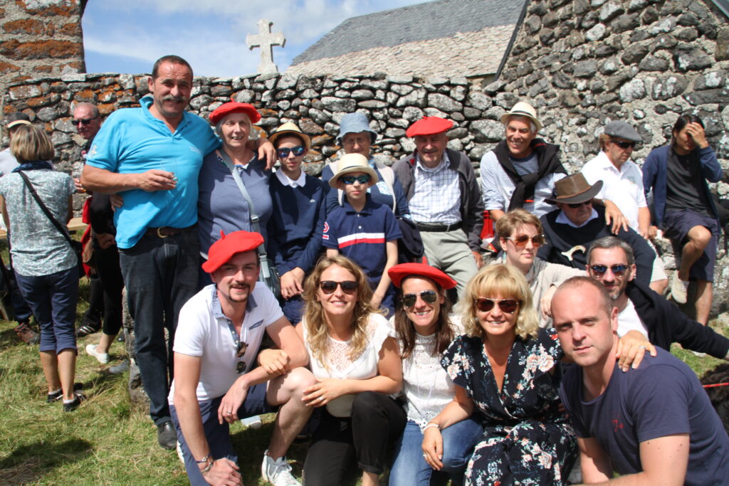 Refuge de montagne insolite, Cantal, Auvergne, buron